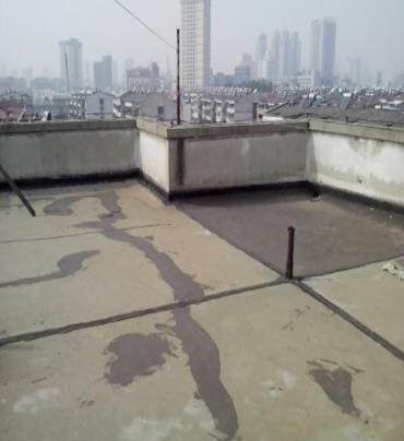 浉河漏水维修 楼顶漏水是什么原因，楼顶漏水维修方法是什么?